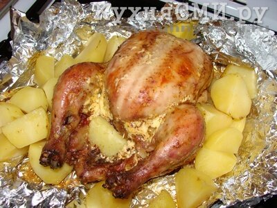 Курица в аджике, запеченная в духовке вместе с картошкой