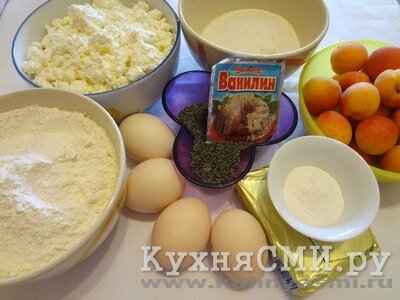 Продукты для приготовления абрикосового пирога с творогом и маком